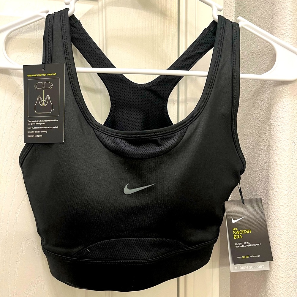 Nike Sports Bra Size Small NWT